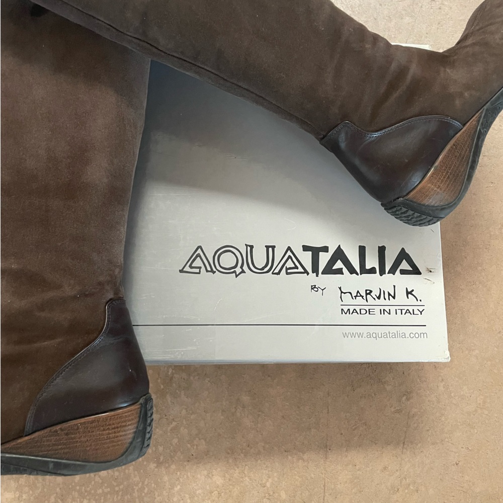 Aquatalia Meadow Boot Brown Suede Size 10 Waterproof Wdge Heel Padded Lining